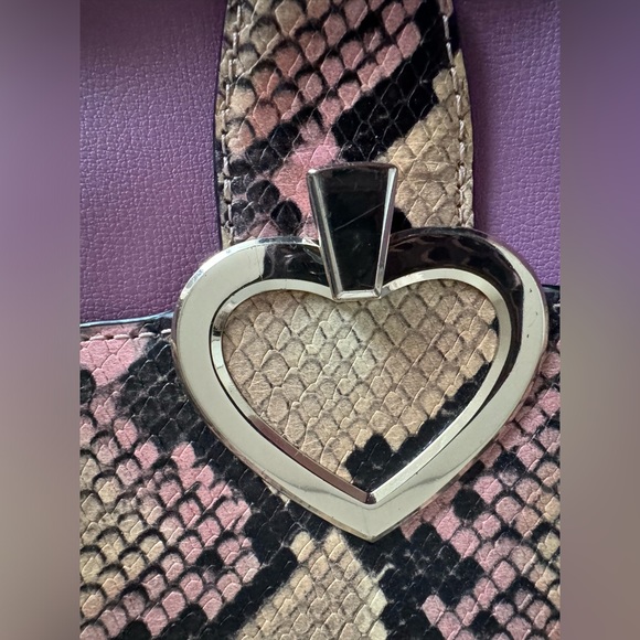 Kate Spade - purple/orange/pink “snake skin design” crossbody - Picture 4 of 10